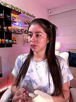 Snapshot of Sharon_07 chatting on 13, 12, 2025 Sharon 07 online show from 13, 12, 2025