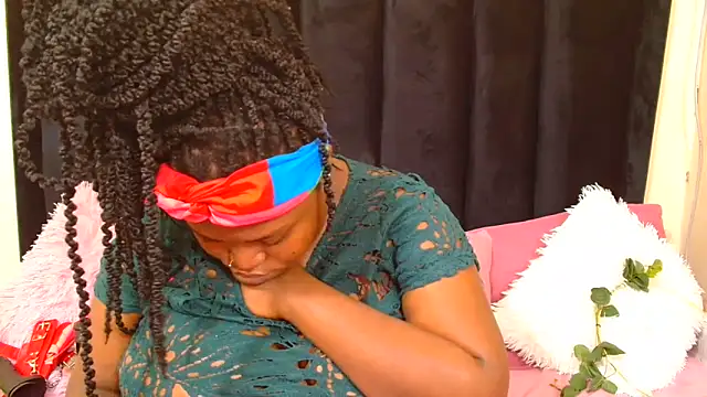 AmazingDarkDoll online show from 24, 9, 2025