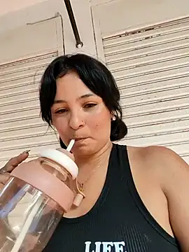 Lily-o online show from 26, 11, 2025