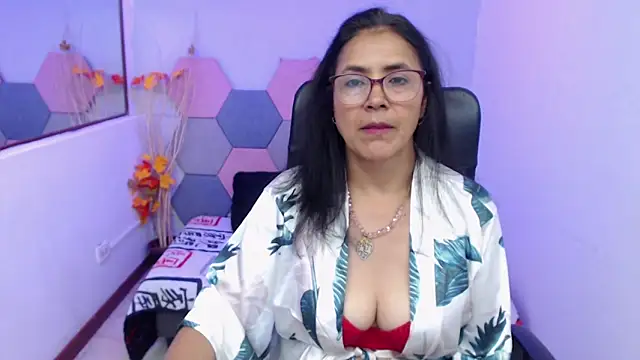 AmandaPeet online show from 9, 10, 2025