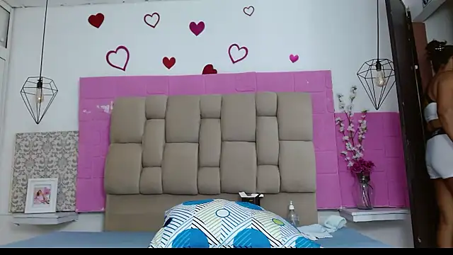 Snapshot of Damary_Leon chatting on 10, 11, 2025 Damary Leon online show from 10, 11, 2025