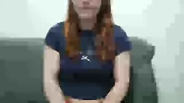 Clarahotgirl24 online show from 1, 5, 2026
