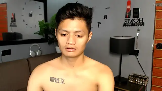 Snapshot of LucasSoYummyy chatting on 18, 11, 2025 LucasSoYummyy online show from 18, 11, 2025