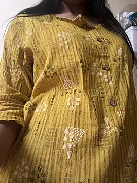 Snapshot of modelnishu chatting on 10, 2, 2026 modelnishu online show from 10, 2, 2026