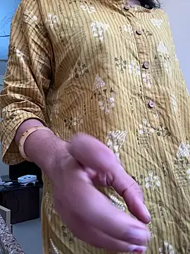 Snapshot of modelnishu chatting on 19, 2, 2026 modelnishu online show from 19, 2, 2026