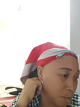 Mamapm20 online show from 10, 10, 2025