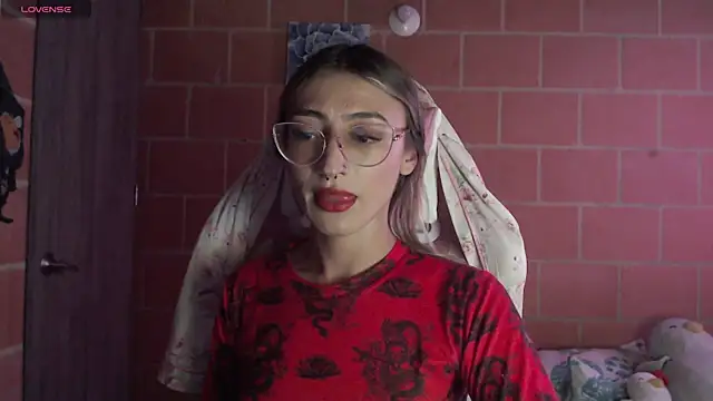 Snapshot of Andrea_camilaaa chatting on 30, 10, 2025 Andrea camilaaa online show from 30, 10, 2025