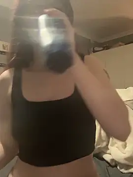 Snapshot of raen001 chatting on 30, 10, 2025 raen001 online show from 30, 10, 2025