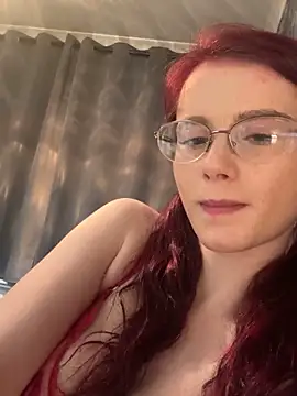 Snapshot of raen001 chatting on 31, 1, 2026 raen001 online show from 31, 1, 2026