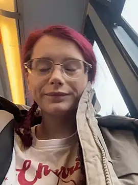 Snapshot of raen001 chatting on 12, 2, 2026 raen001 online show from 12, 2, 2026