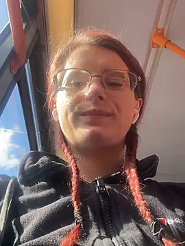 Snapshot of raen001 chatting on 6, 5, 2026 raen001 online show from 6, 5, 2026