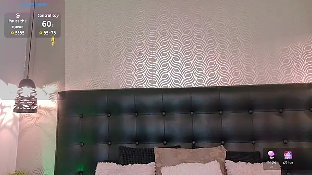 Sharonevanss  online show from 17, 11, 2025