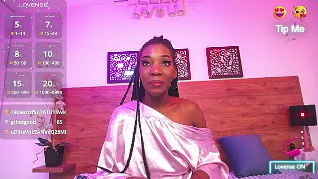 Snapshot of AlexandraCambell chatting on 21, 9, 2025 AlexandraCambell online show from 21, 9, 2025