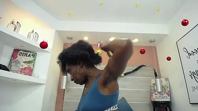 Snapshot of AlexandraCambell chatting on 20, 12, 2025 AlexandraCambell online show from 20, 12, 2025