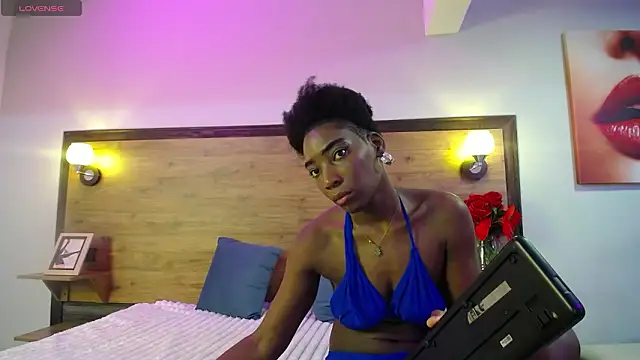 Snapshot of AlexandraCambell chatting on 1, 2, 2026 AlexandraCambell online show from 1, 2, 2026