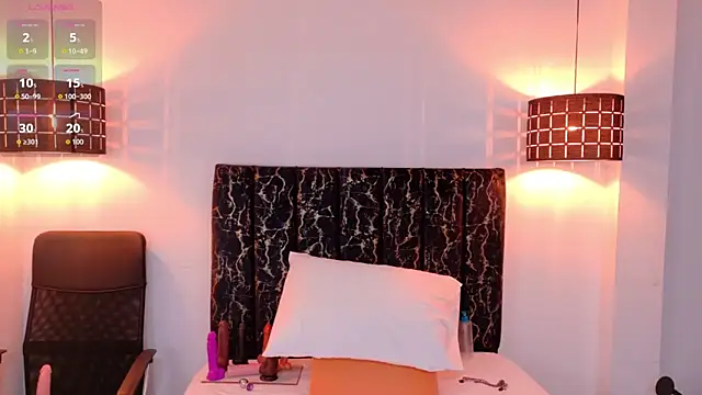 evvaa moon69 online show from 13, 3, 2026