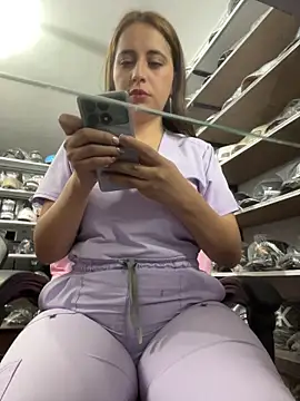 GiaDuque online show from 8, 1, 2026