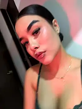 Tokio-Shuang online show from 5, 11, 2025