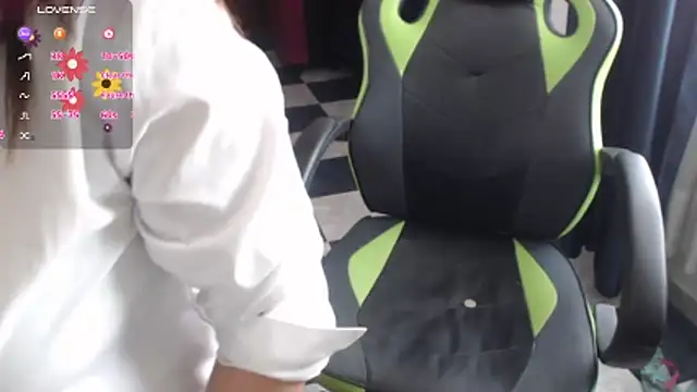 Snapshot of hiilarybrown chatting on 3, 4, 2026 hiilarybrown online show from 3, 4, 2026