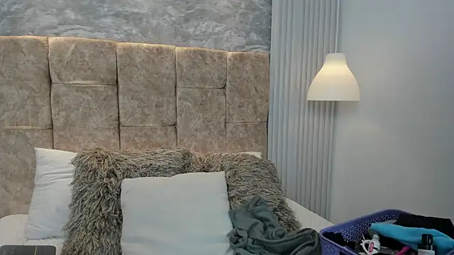 leilapons online show from 16, 9, 2025