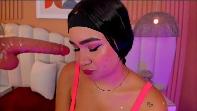 noa moon online show from 18, 4, 2026