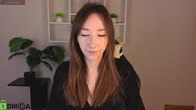 Miche1le Allenne online show from 13, 4, 2026