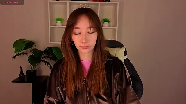 Miche1le Allenne online show from 21, 4, 2026