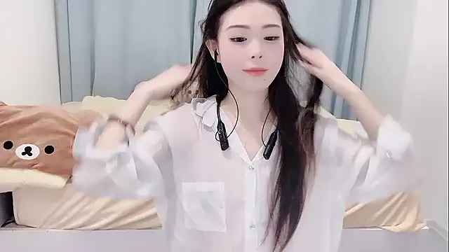 Snapshot of iukoi-77yo chatting on 11, 11, 2025 iukoi-77yo online show from 11, 11, 2025