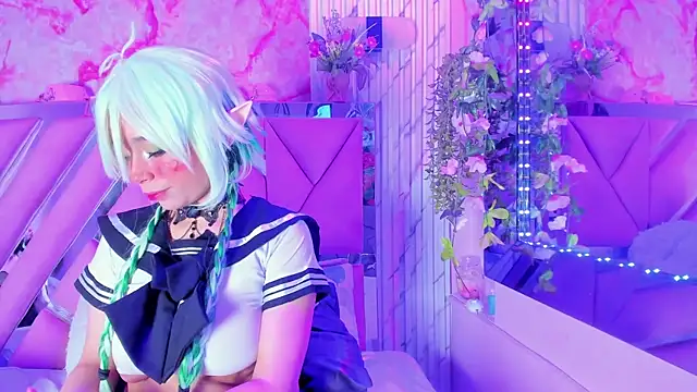 Akane Hikari  online show from 14, 10, 2025