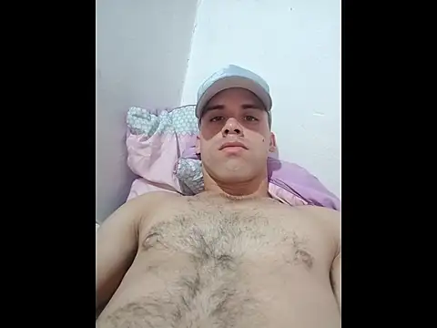 Snapshot of alex-golden chatting on 15, 12, 2025 alex-golden online show from 15, 12, 2025