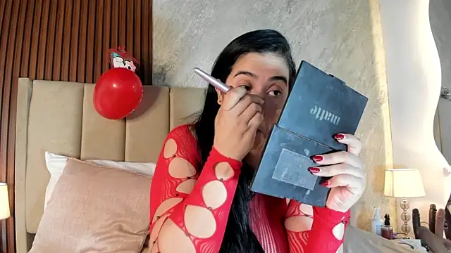  Cris Spicy  online show from 4, 2, 2026