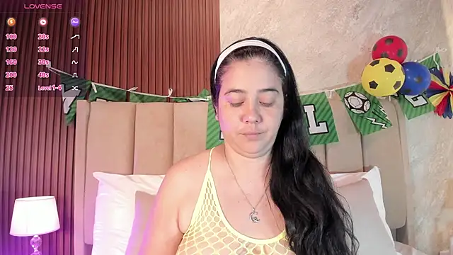 Snapshot of _Cris_Spicy_ chatting on 17, 6, 2026 Cris Spicy online show from 17, 6, 2026