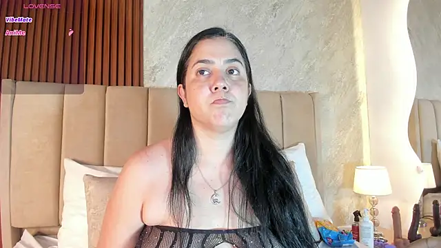 Snapshot of _Cris_Spicy_ chatting on 14, 7, 2026 Cris Spicy online show from 14, 7, 2026