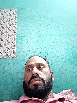 Snapshot of amitkumarkangra chatting on 14, 9, 2025 amitkumarkangra online show from 14, 9, 2025
