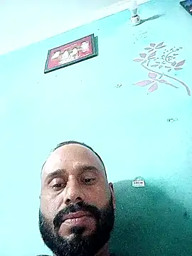 Snapshot of amitkumarkangra chatting on 24, 9, 2025 amitkumarkangra online show from 24, 9, 2025