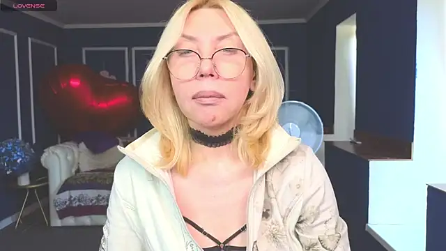 Snapshot of Wendy_Waves chatting on 18, 6, 2026 Wendy Waves online show from 18, 6, 2026