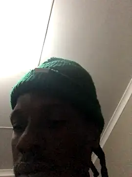 Snapshot of cuminsidebby chatting on 17, 10, 2025 cuminsidebby online show from 17, 10, 2025