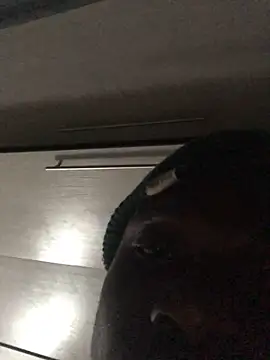 Snapshot of cuminsidebby chatting on 31, 10, 2025 cuminsidebby online show from 31, 10, 2025