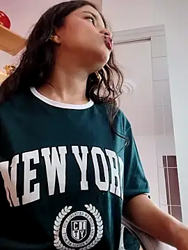 LUNAA    online show from 6, 10, 2025