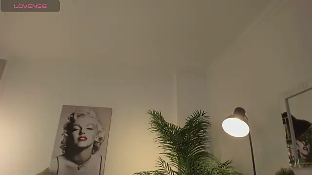 LUNAA    online show from 13, 11, 2025