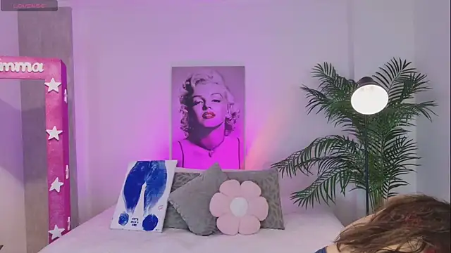 LUNAA    online show from 24, 3, 2026