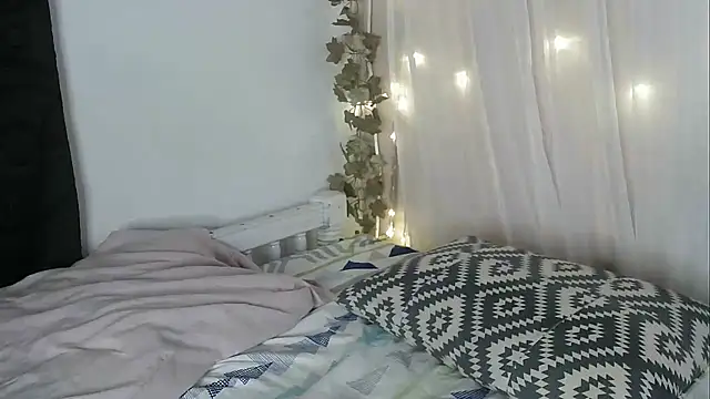 lishainparis18 online show from 7, 10, 2025