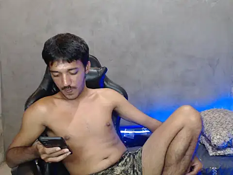 RowyCam online show from 4, 11, 2025