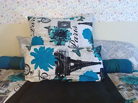 Snapshot of AfricanDoll15 chatting on 9, 10, 2025 AfricanDoll15 online show from 9, 10, 2025