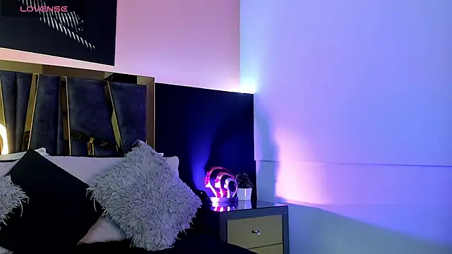 ScarletTorres online show from 17, 9, 2025