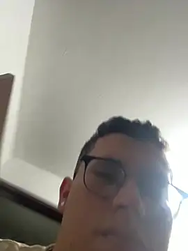 Kurtxxx22 online show from 6, 7, 2026