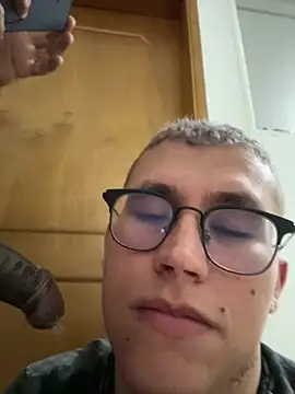 Kurtxxx22 online show from 24, 7, 2026