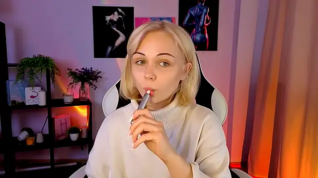 Charlotte Colinss online show from 15, 5, 2026