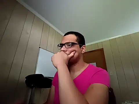 Snapshot of NaturalBeautyQueen chatting on 25, 9, 2025 NaturalBeautyQueen online show from 25, 9, 2025