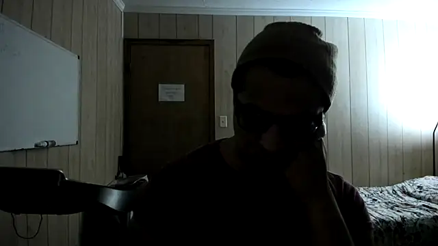 Snapshot of NaturalBeautyQueen chatting on 3, 10, 2025 NaturalBeautyQueen online show from 3, 10, 2025